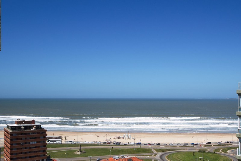 Departamento en venta primera linea de la mansa
