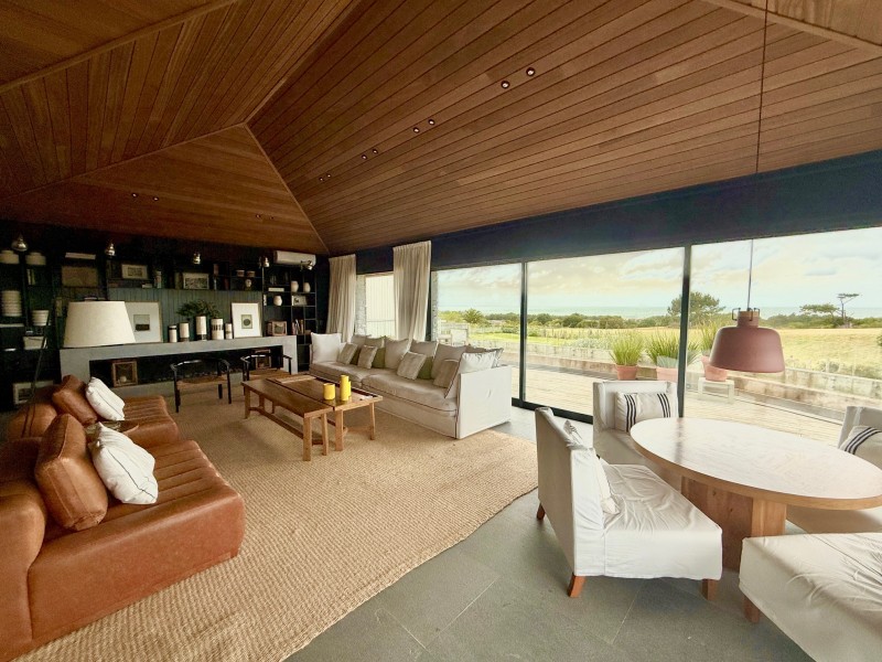 Espectacular casa en primera linea de Pinar del Faro