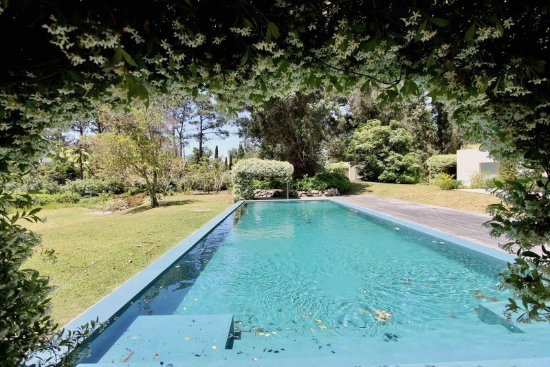 Espectacular Casa en Golf con Pileta