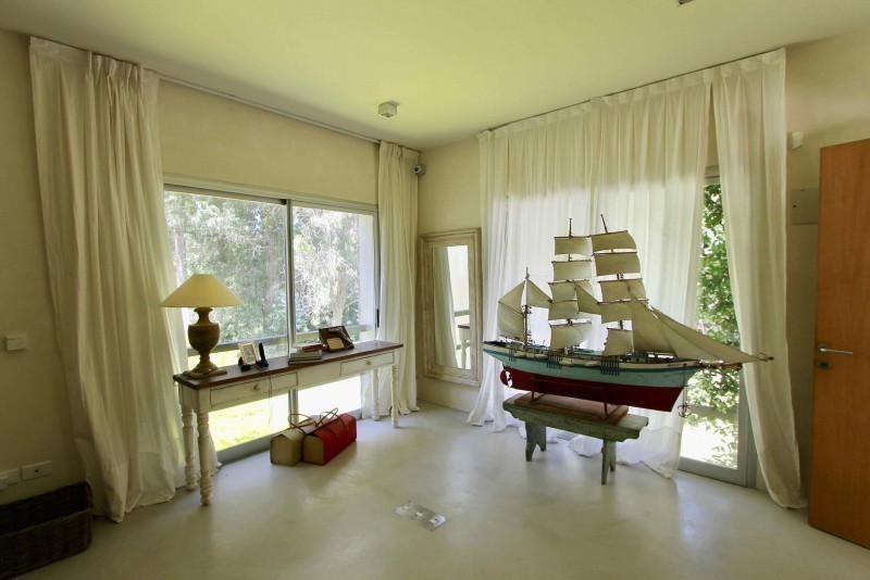 Espectacular Casa en Golf con Pileta
