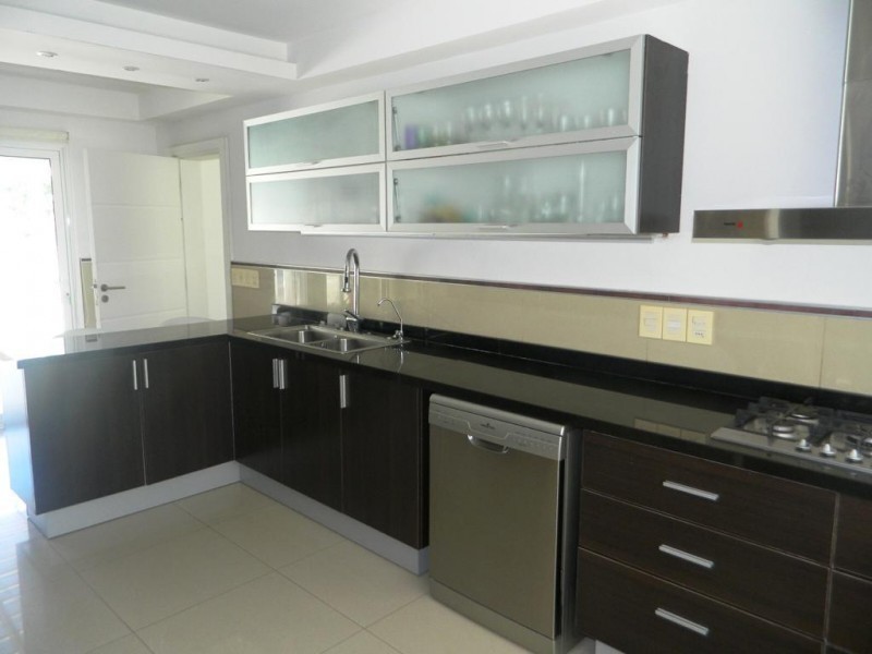 Espectacular residencia en alquiler en Punta del Este