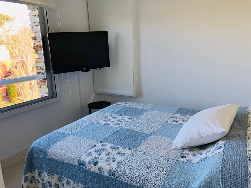 Excelente penthouse moderno con terraza parrillero y pileta