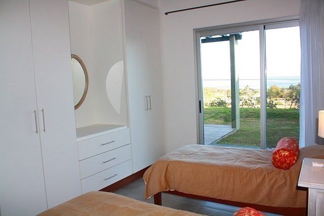 Casa en La Juanita con vista al mar