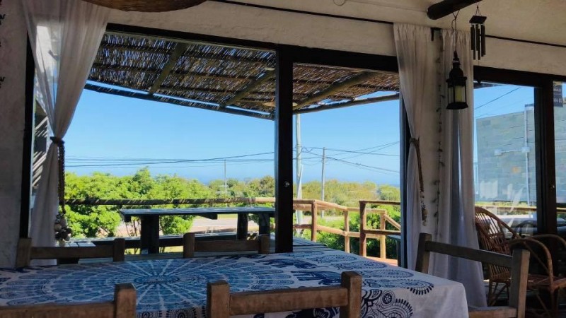 Casa a pasos de la playa mansa