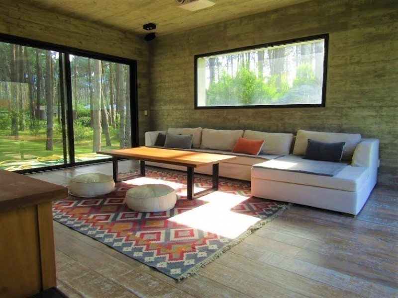 Excelente casa de estilo en Laguna Blanca barrio privado de Manantiales