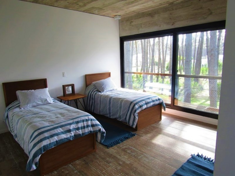 Excelente casa de estilo en Laguna Blanca barrio privado de Manantiales