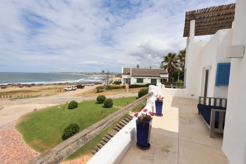 Imperdible casa de estilo mediterráneo en La Barra