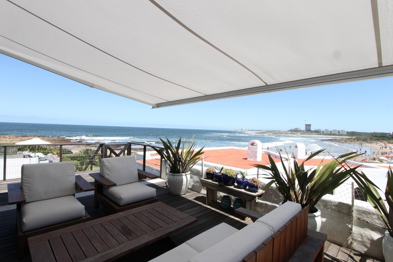 Excelente casa con salida al mar en La Barra