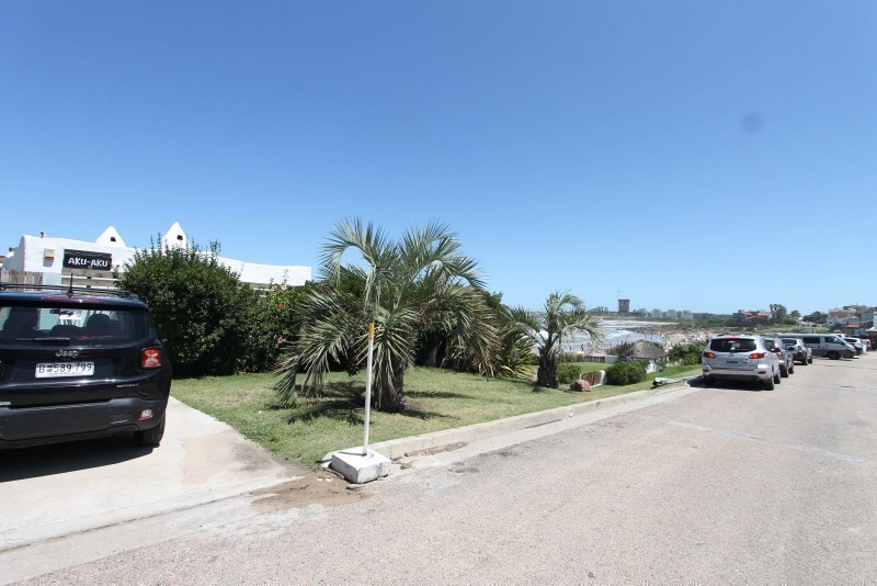 Excelente casa con salida al mar en La Barra
