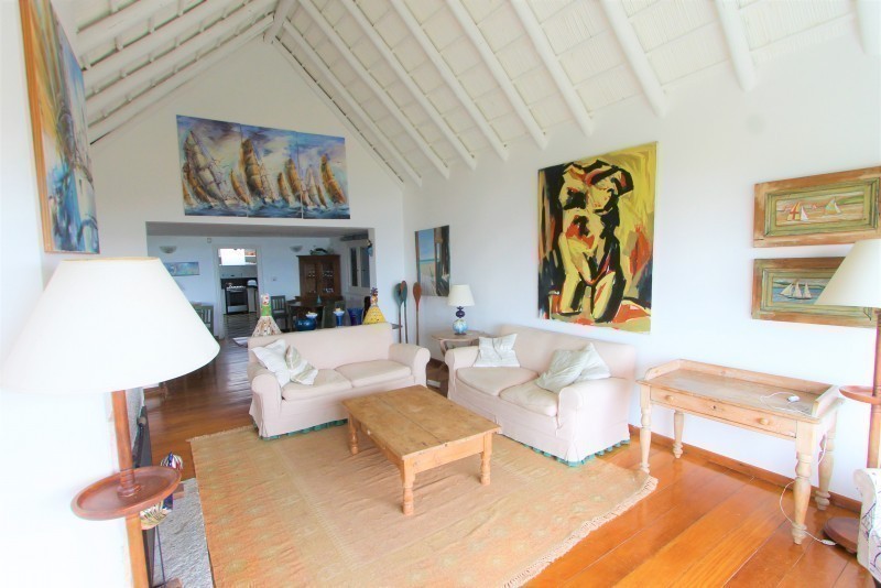 Casa frente al mar en Montoya para alquiler