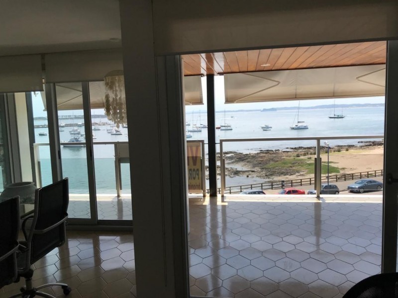 Departamento primera linea Punta del este