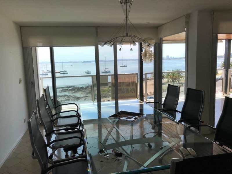Departamento primera linea Punta del este