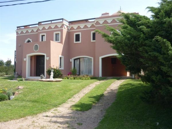 Excelente casa de estilo marroquí ubicada en José Ignacio.