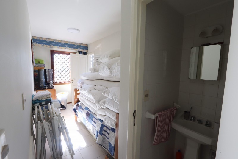 Excelente Penthouse en edificio clásico frente al mar en Manantiales