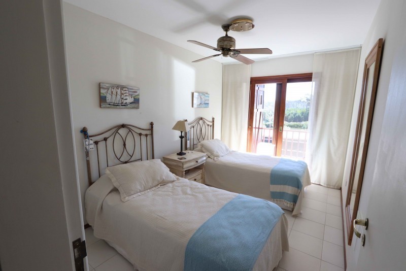 Excelente Penthouse en edificio clásico frente al mar en Manantiales