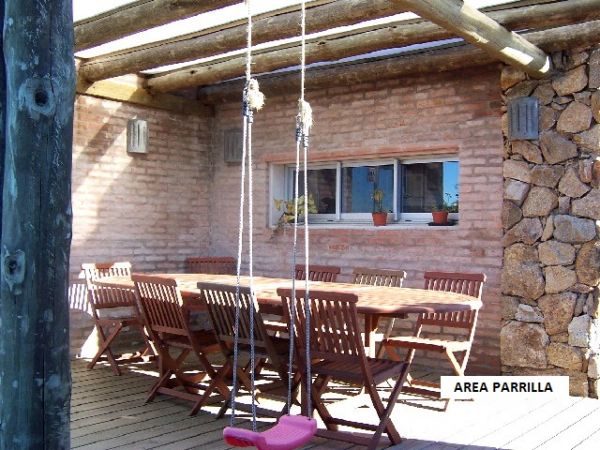 Encantador chalet en Altos de Punta Piedras.
