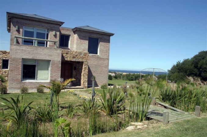 Encantador chalet en Altos de Punta Piedras.