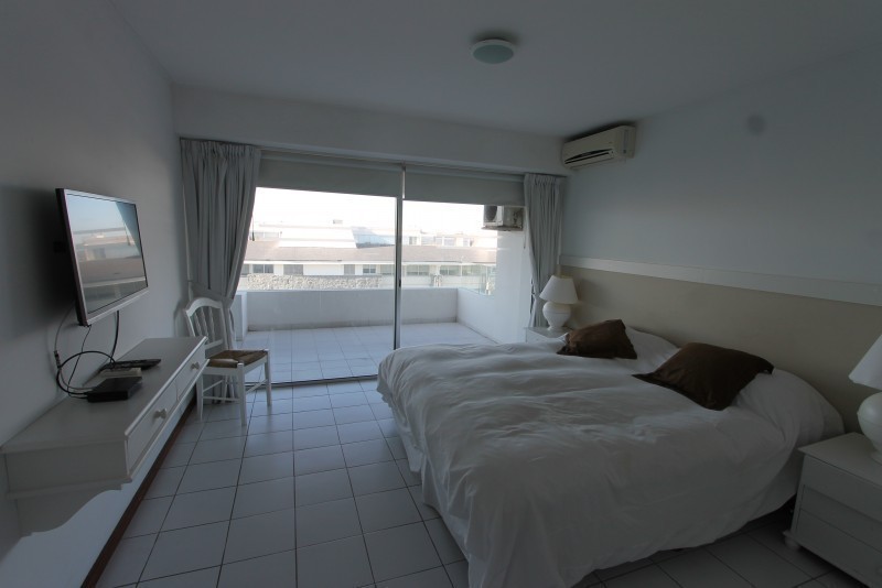 Amplio Penthouse en Esturion en Venta y alquiler
