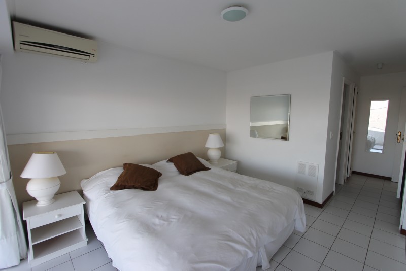 Amplio Penthouse en Esturion en Venta y alquiler