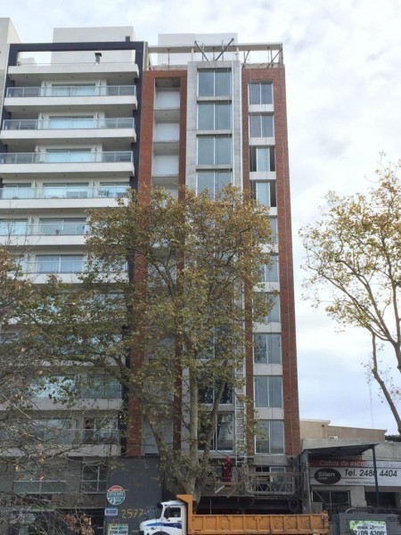 Venta de apartamento de 1 dormitorio en Parque Batlle con Renta