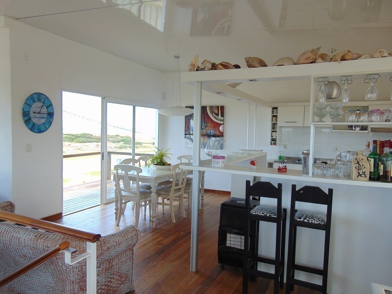 Casa en alquiler en Balneario Buenos Aires.