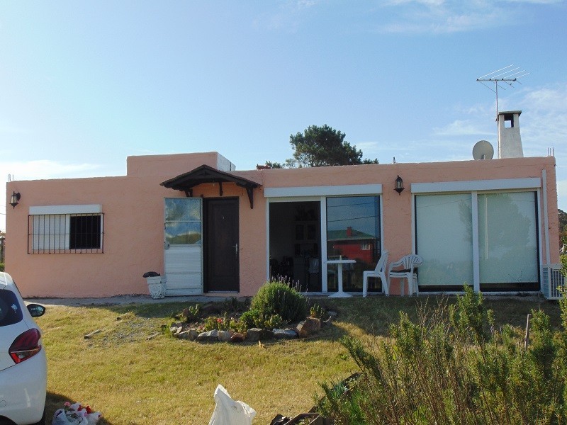 Casa en alquiler en Balneario Buenos Aires.