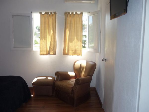 Casa en alquiler en Balneario Buenos Aires.