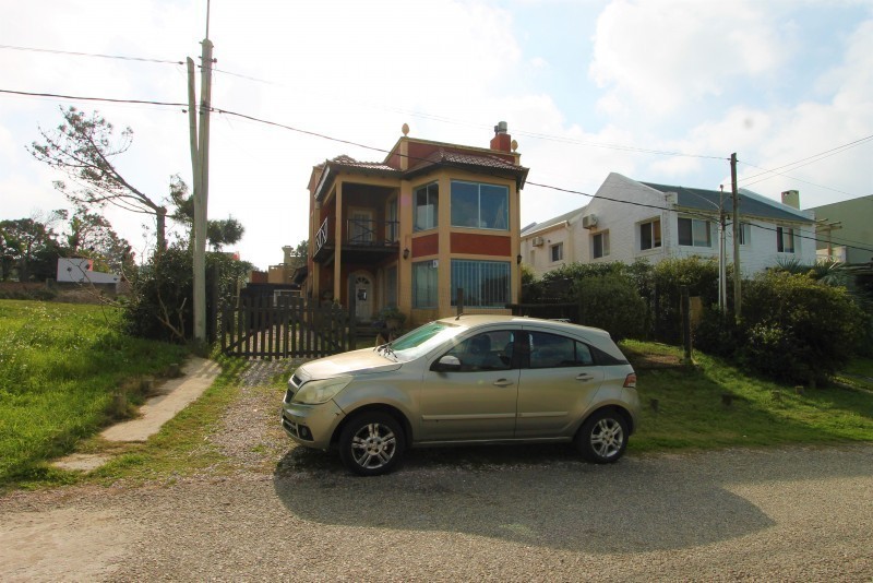 Oportunidad casa en la Barra en venta cerca del mar