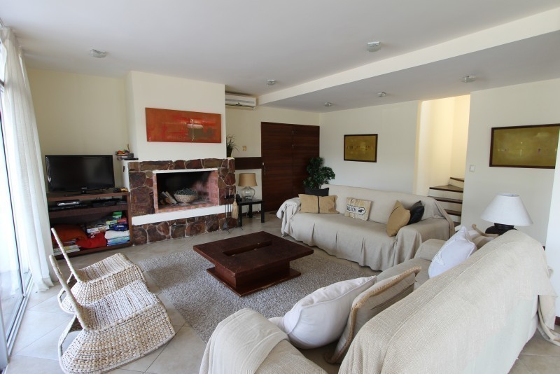 Casa en venta y alquiler en La Barra