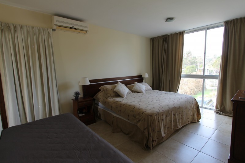 Casa en venta y alquiler en La Barra