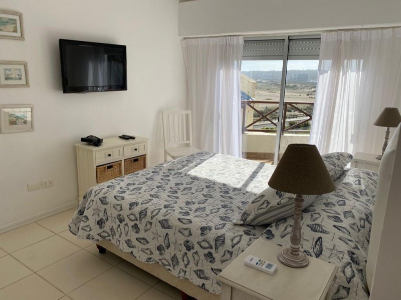 Excelente Penthouse en venta y alquiler Manantiales frente a la Playa