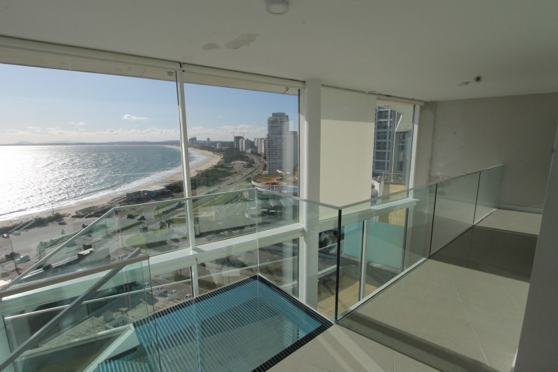 Espectacular penthouse Triplex de 800 mts en Playa Mansa