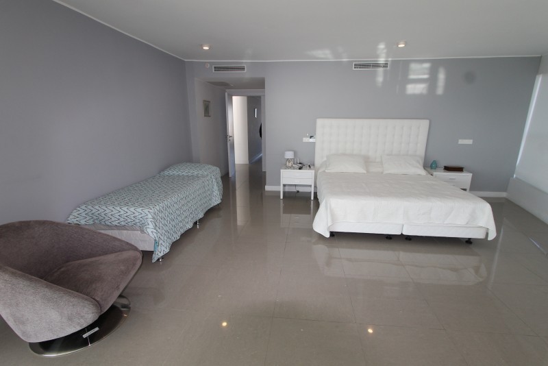 Espectacular penthouse Triplex de 800 mts en Playa Mansa