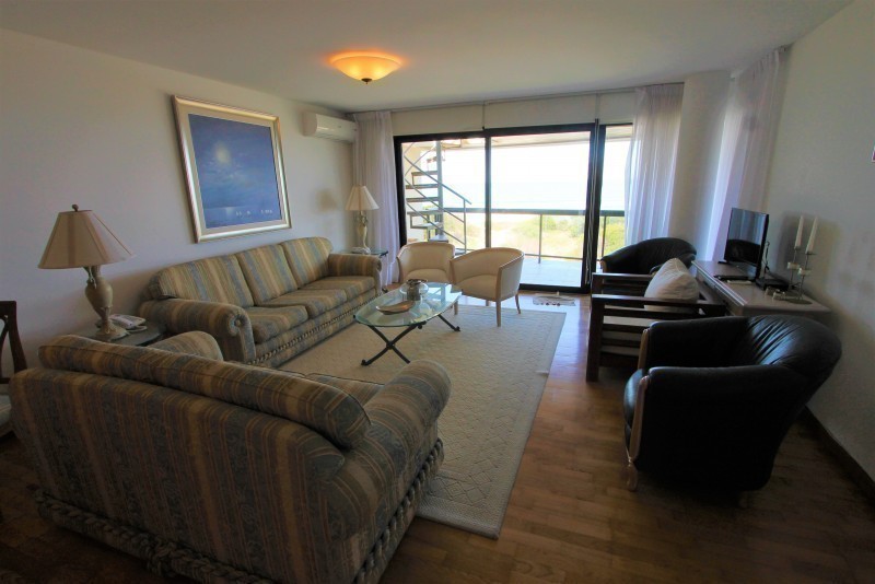 Excelente Penthouse en venta frente al mar en Rincón del Indio