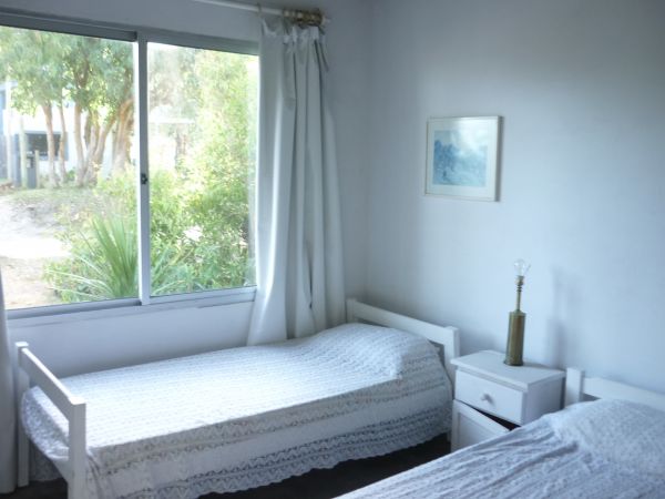 Casa muy bien ubicada y con muy linda vista.