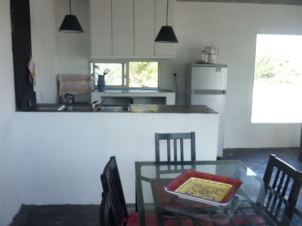 Casa muy bien ubicada y con muy linda vista.