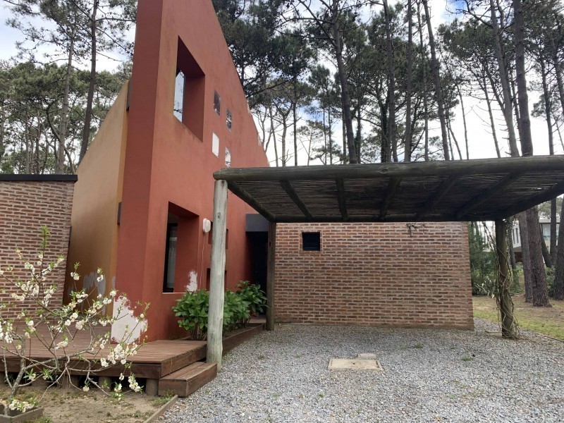 Casa en venta en Laguna Blanca - Oportunidad