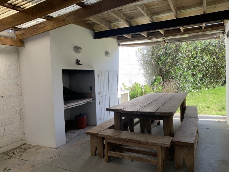 Casa en venta en manantiales de la ruta al mar