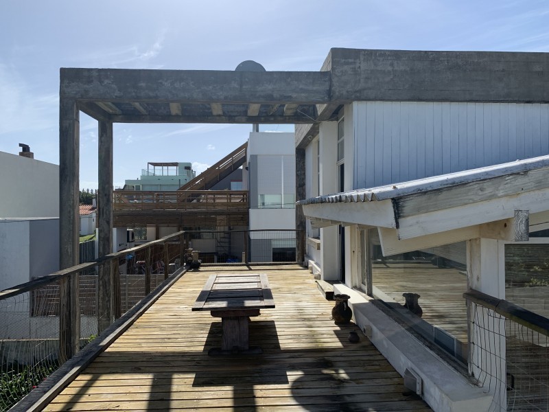 Casa en venta en manantiales de la ruta al mar