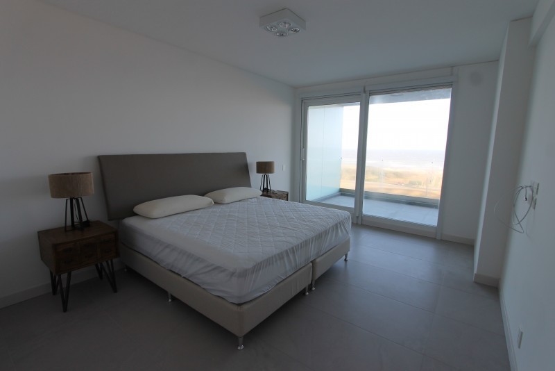 Alquiler Le Parc III frente a Playa Brava con exclusivos amenities
