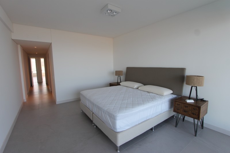 Alquiler Le Parc III frente a Playa Brava con exclusivos amenities