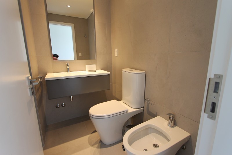 Alquiler Le Parc III frente a Playa Brava con exclusivos amenities