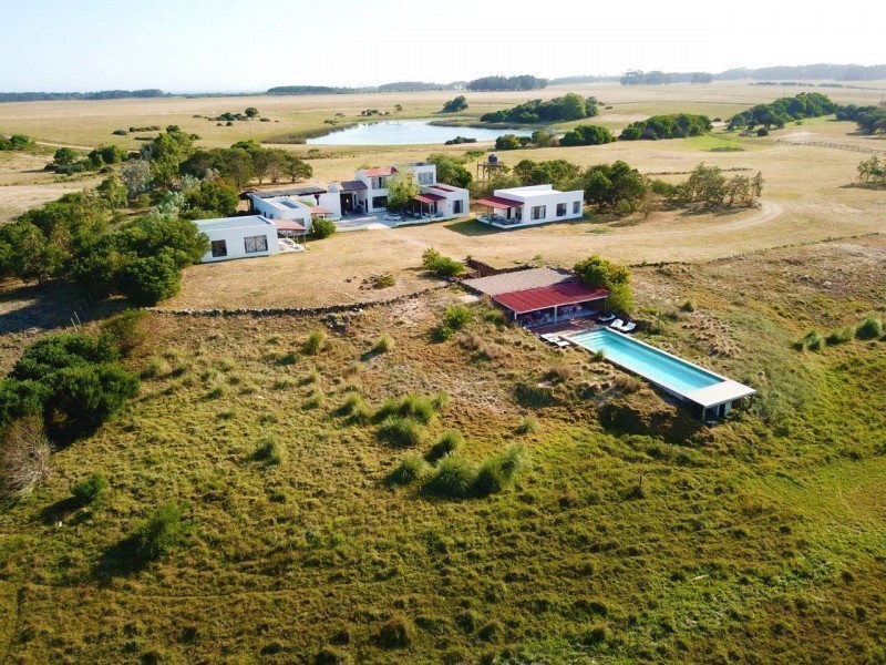 Importante chacra en venta sobre la Laguna Garzón