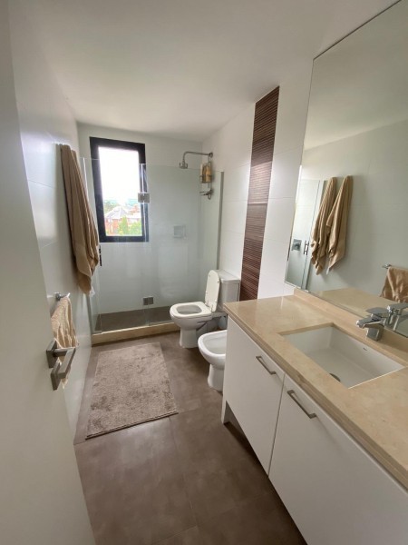 Muy lindo departamento en venta en Carrasco
