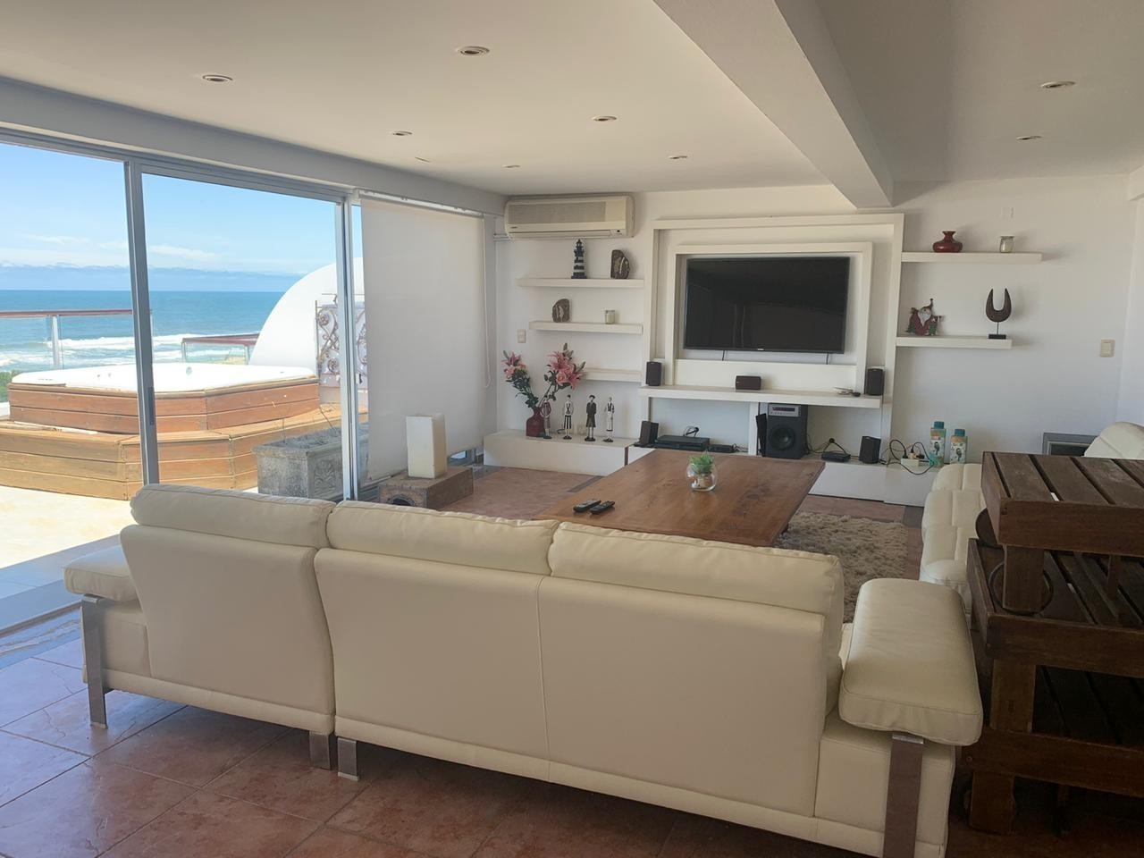 Departamento Penthouse primera linea brava
