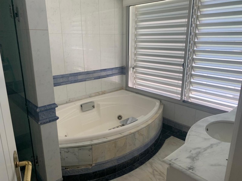 Departamento Penthouse primera linea brava