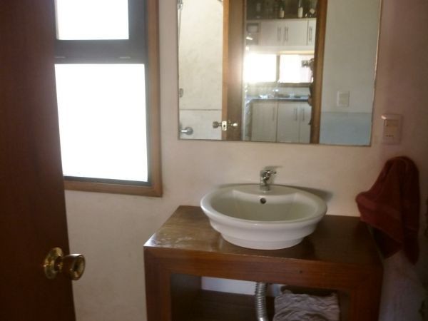 Muy linda casa de diseño moderno y buena construcción muy cerca del mar.