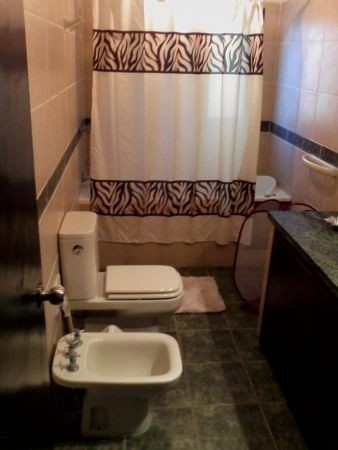 Cómoda casa a sólo una cuadra del mar.