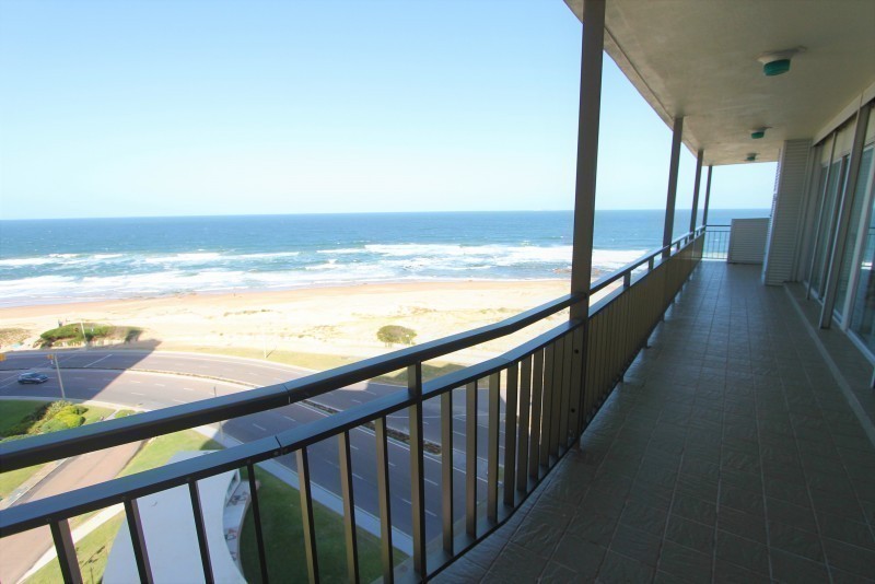 Frente al mar en Playa Brava con increible vista