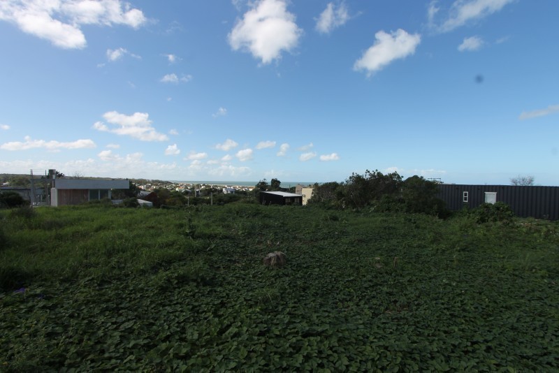 Lote en Altos de Punta Piedras con vista al mar